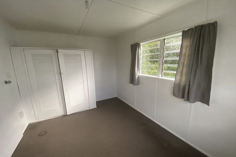 Photo of property in 3 Blanc Road, Silverdale, 0932