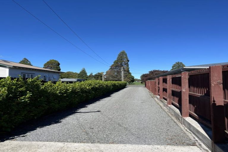 Photo of property in 35a Sturrocks Road, Redwood, Christchurch, 8051