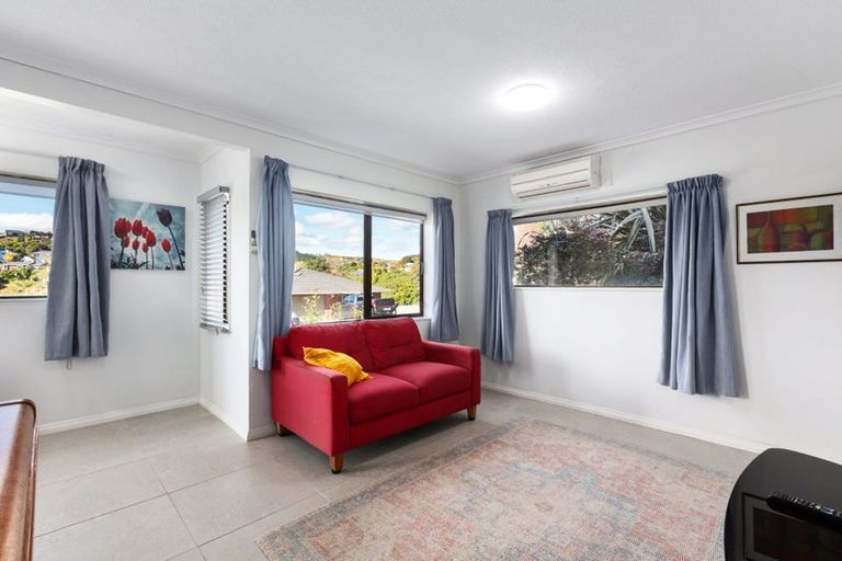 Photo of property in 8 Ration Lane, Whitby, Porirua, 5024