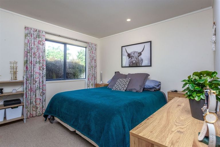 Photo of property in 2 Mayfair Close, Whitianga, 3510