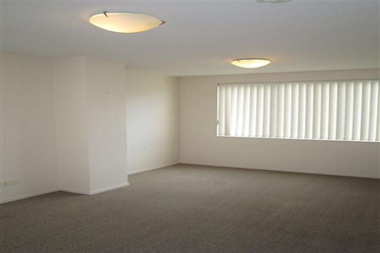 Photo of property in 19/36p Bute Road, Browns Bay, Auckland, 0630