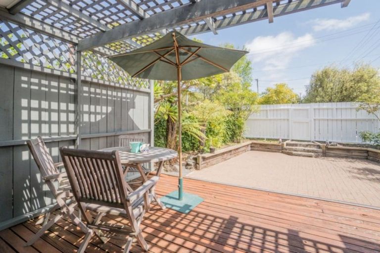 Photo of property in 1/19 Poto Street, Te Atatu South, Auckland, 0610