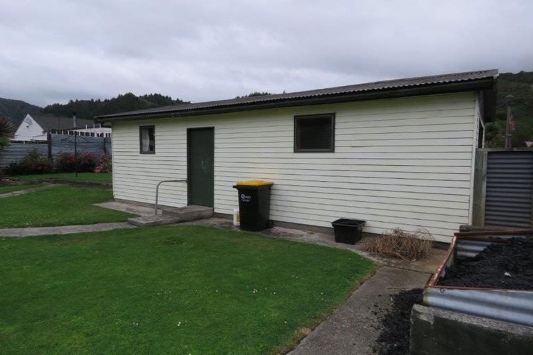 Photo of property in 65 Shiel Street, Reefton, 7830