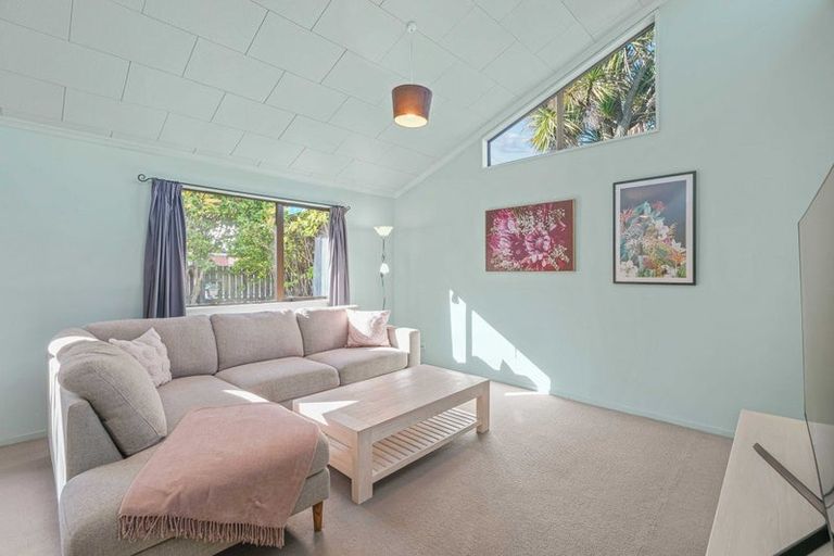Photo of property in 10 Awatea Road, Hornby, Christchurch, 8042