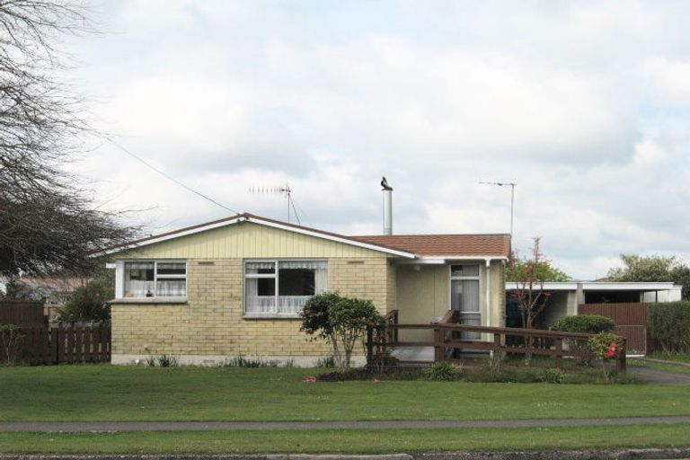 Photo of property in 77a Kawaha Point Road, Kawaha Point, Rotorua, 3010