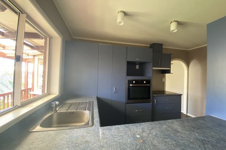 Photo of property in 80 Lynwood Road, New Lynn, Auckland, 0600