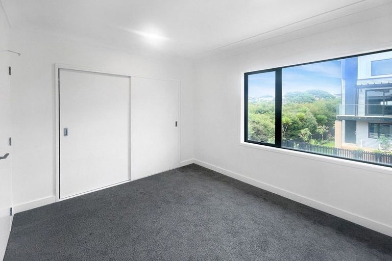 Photo of property in 39 Parkwood Avenue, Westgate, Auckland, 0614