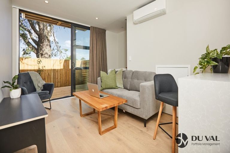 Photo of property in 14 Koro Lane, Mangere Bridge, Auckland, 2022