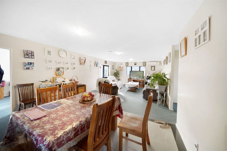 Photo of property in 33 Lachlan Place, Favona, Auckland, 2024