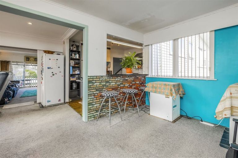 Photo of property in 26 Kohinoor Avenue, Mangere, Auckland, 2022