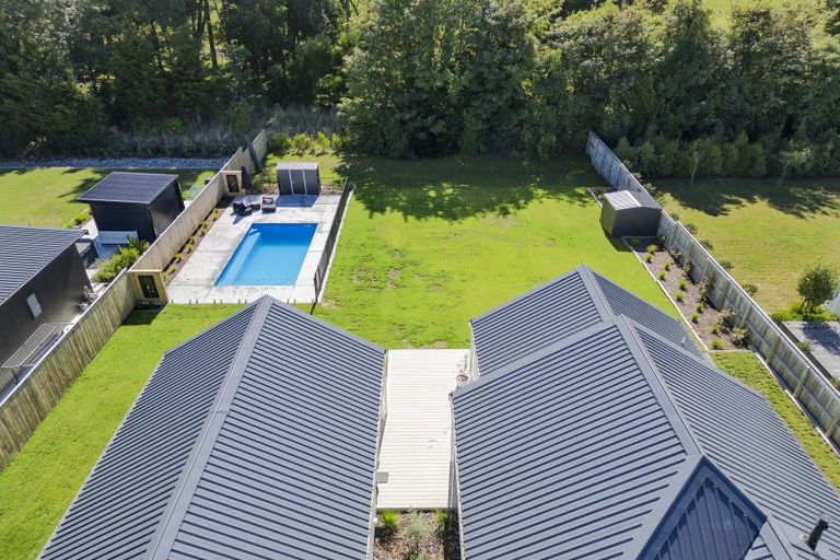 Photo of property in 3 Matai Grove, Greytown, 5712