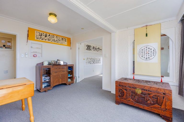 Photo of property in 2/48 Churchill Road, Murrays Bay, Auckland, 0630