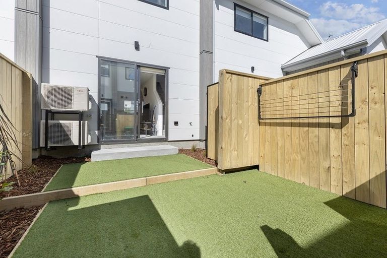 Photo of property in 3/2 Hood Street, New Brighton, Christchurch, 8061
