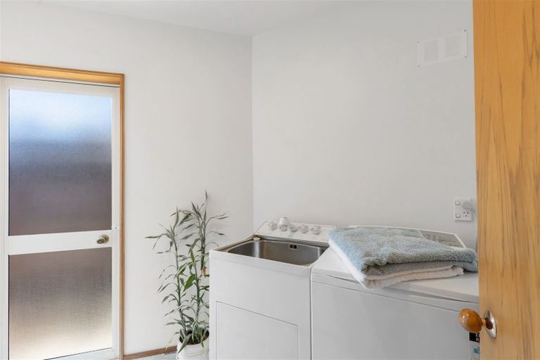 Photo of property in 65 Toorak Avenue, Avonhead, Christchurch, 8042