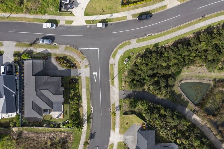 Photo of property in 23 Maraeariki Avenue, Orewa, 0931