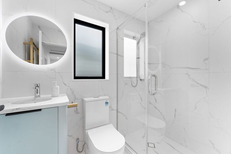 Photo of property in 42d Velma Road, Hillcrest, Auckland, 0627