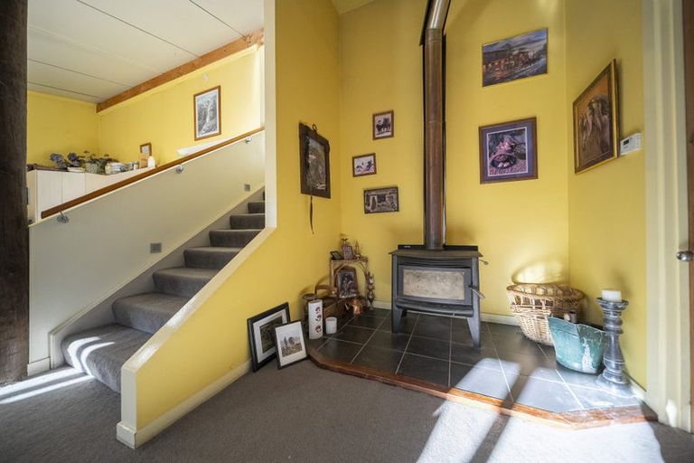 Photo of property in 112 Pasture Street, Lumsden, 9730