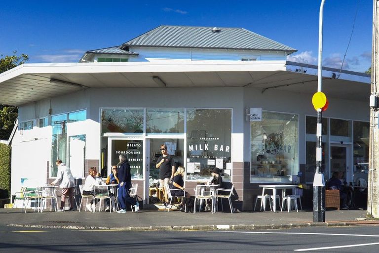 Photo of property in 2 Grahame Street, Devonport, Auckland, 0624