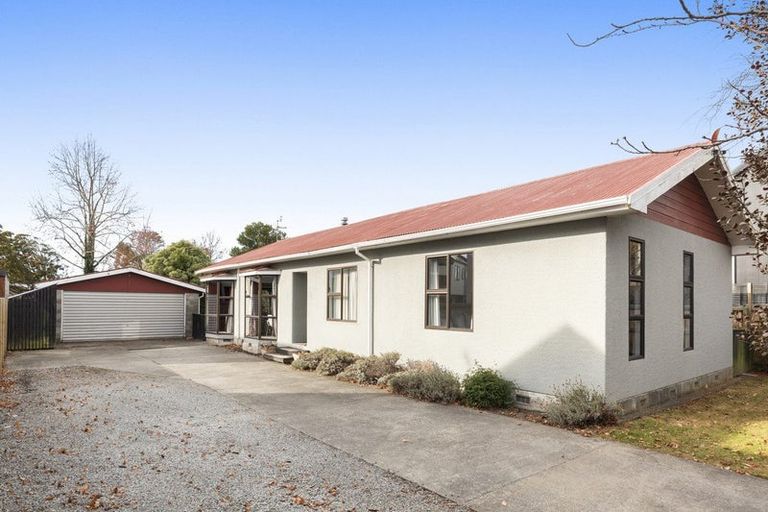 Photo of property in 10 Gambia Street, Papanui, Christchurch, 8053