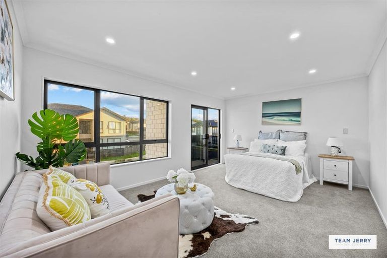 Photo of property in 3 Knockanara Drive, Flat Bush, Auckland, 2019