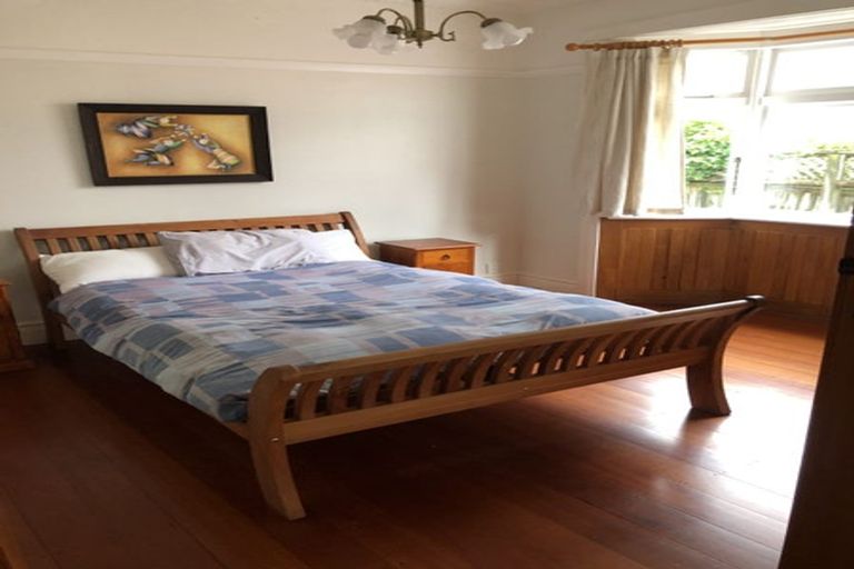 Photo of property in 14 Petherick Crescent, Johnsonville, Wellington, 6037