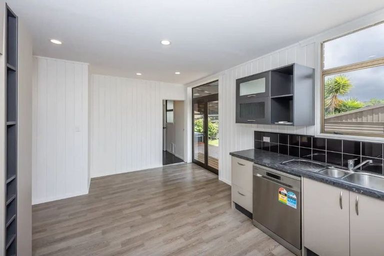 Photo of property in 50 Poaka Avenue, Dinsdale, Hamilton, 3204