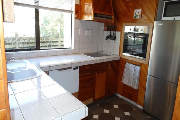 Photo of property in 40a/2 Woodglen Road, Glen Eden, Auckland, 0602