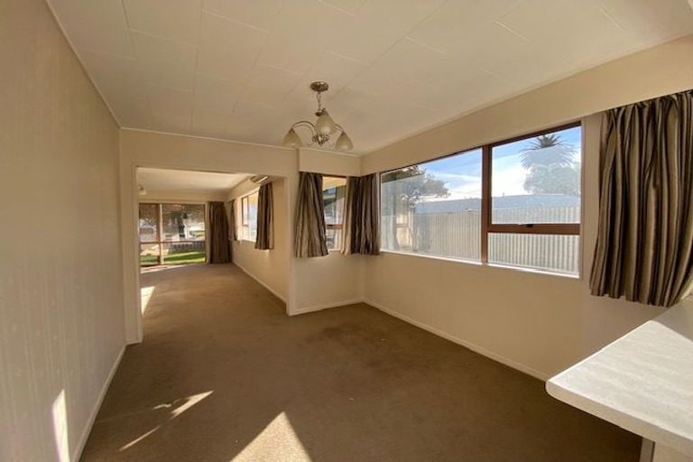 Photo of property in 1/3 Church Road, Taradale, Napier, 4112