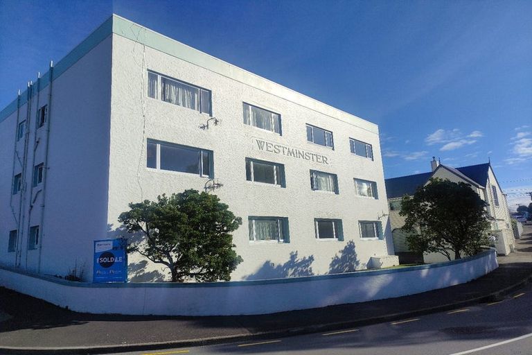 Photo of property in 56f6 Tanera Crescent, Brooklyn, Wellington, 6021