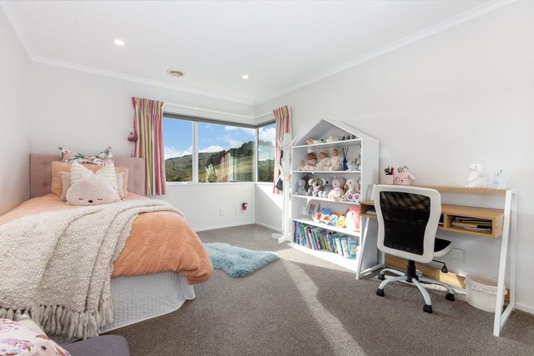 Photo of property in 61 Saint Ives Drive, Camborne, Porirua, 5026