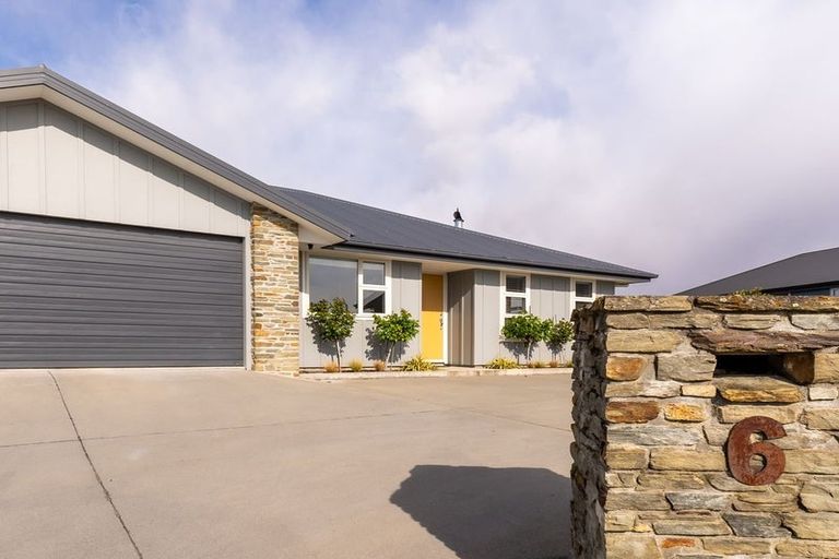 Photo of property in 6 Unwin Place, Twizel, 7901