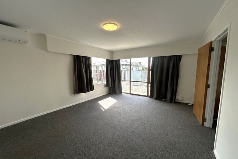 Photo of property in 2/17 Ranfurly Street, Tamatea, Napier, 4112