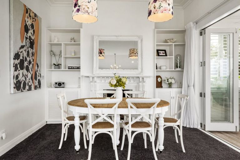 Photo of property in 1 Milton Road, Northcote Point, Auckland, 0627