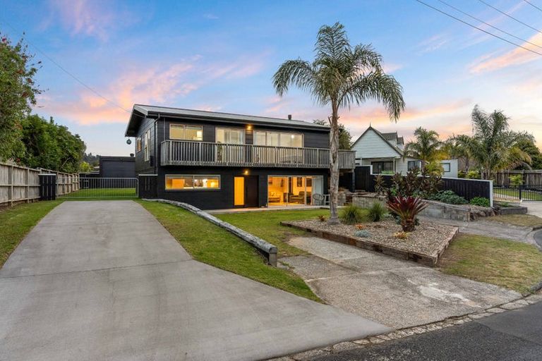Photo of property in 105 Blane Place, Whangamata, 3620