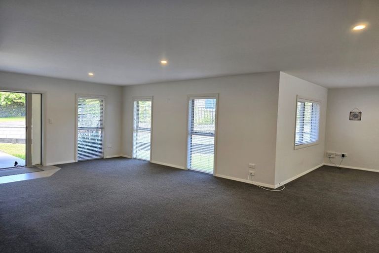 Photo of property in 2 Peter Burke Way, Pyes Pa, Tauranga, 3112