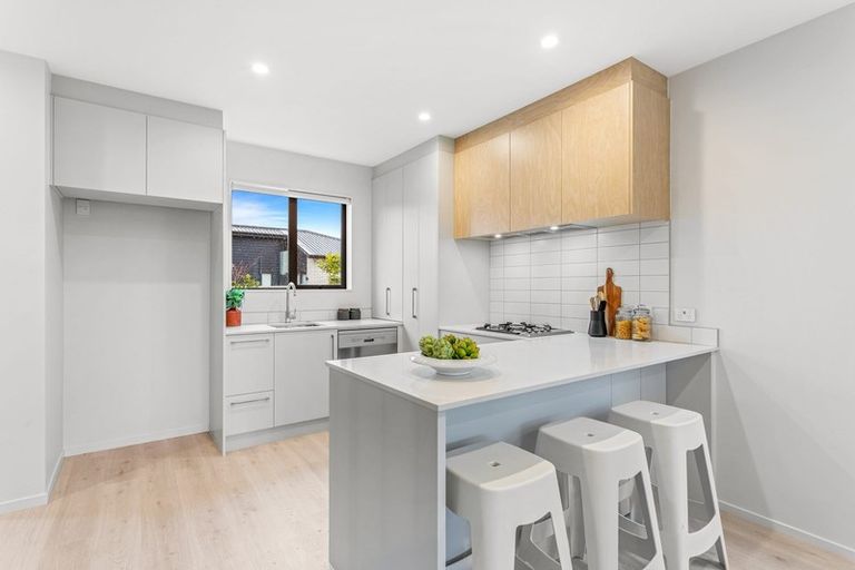 Photo of property in 17 Lady Mckenzie Mews, Takanini, 2112