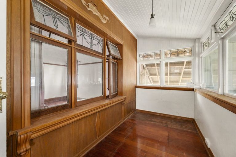Photo of property in 42 Karepa Street, Brooklyn, Wellington, 6021
