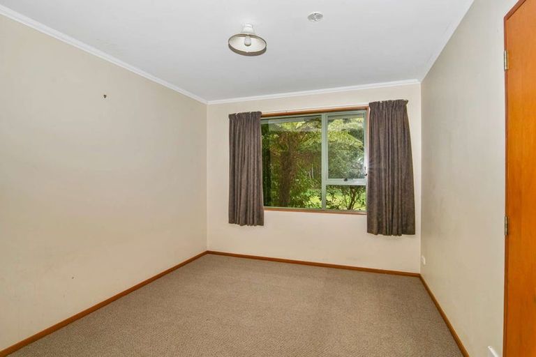 Photo of property in 37 Kew Road, Westport, 7825