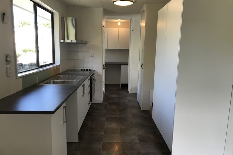 Photo of property in 1/10 Roick Parade, Glen Eden, Auckland, 0602