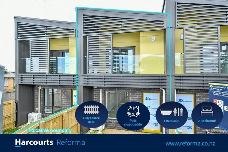 Photo of property in 2/3226 Great North Road, New Lynn, Auckland, 0600