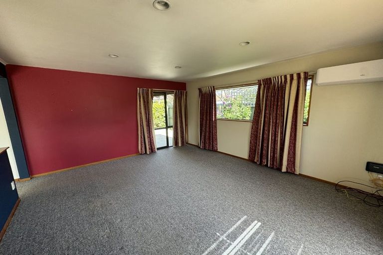 Photo of property in 14 Farquhars Road, Redwood, Christchurch, 8051