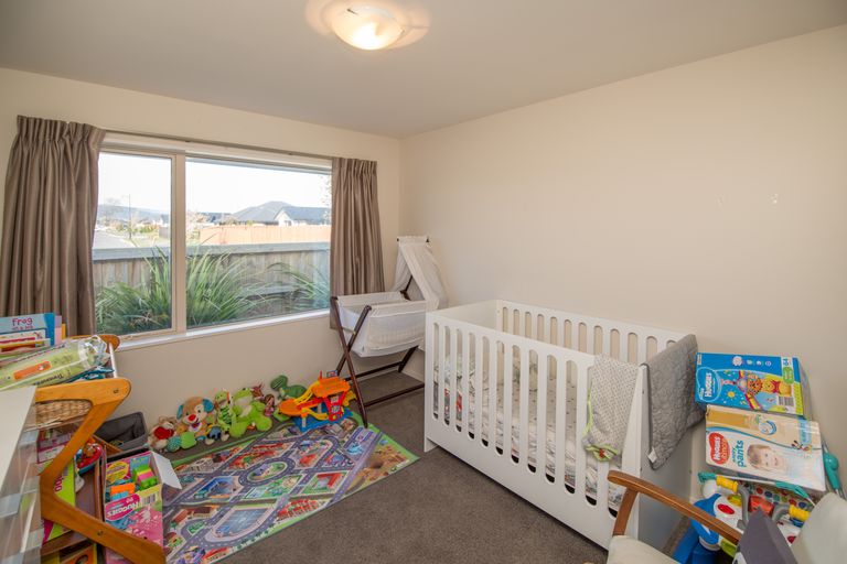 Photo of property in 1 Temple Avenue, Lincoln, 7608