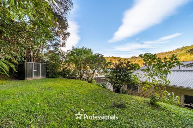 Photo of property in 14 Pinehaven Road, Pinehaven, Upper Hutt, 5019