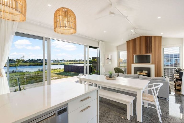 Photo of property in 218 Hamiora Street, Matarangi, 3592