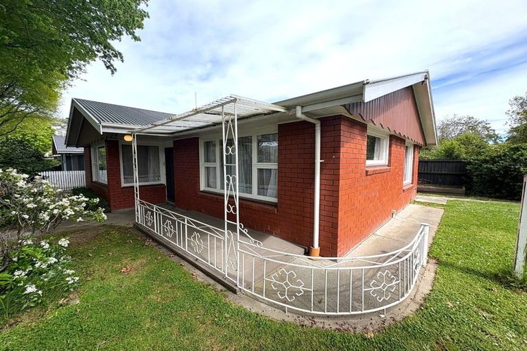 Photo of property in 2 Holliss Avenue, Cashmere, Christchurch, 8022