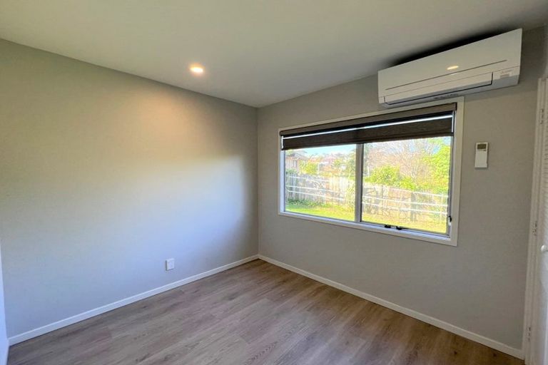 Photo of property in 4 Correa Court, Goodwood Heights, Auckland, 2105