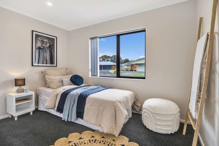 Photo of property in 1 Loader Place, Tawhero, Whanganui, 4501