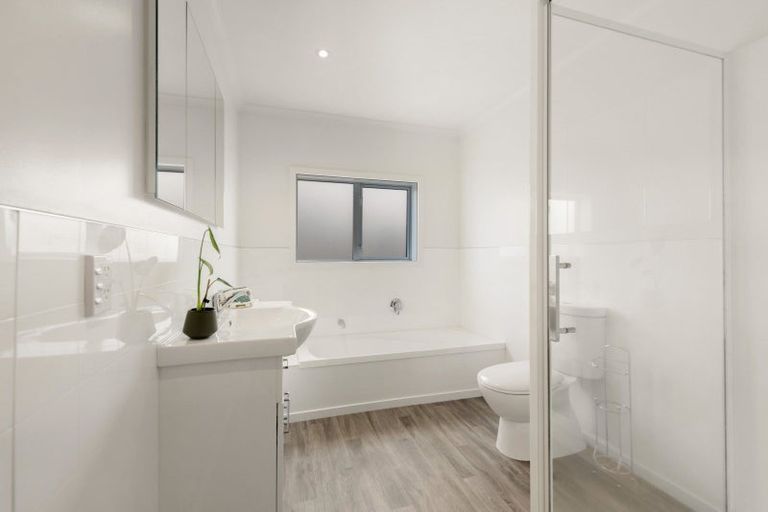 Photo of property in 1 Milton Street, Gore, 9710