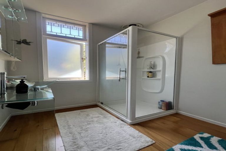 Photo of property in 15 Kerr Street, Devonport, Auckland, 0624