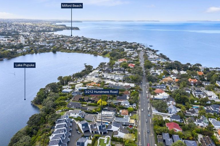 Photo of property in 3/212 Hurstmere Road, Takapuna, Auckland, 0622